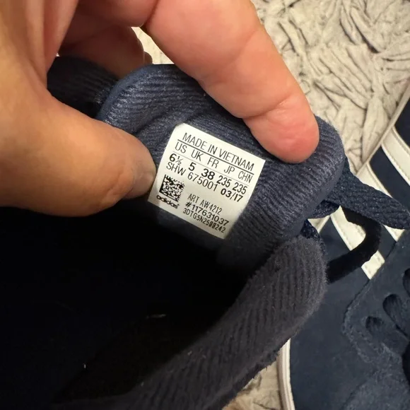 NEW‼️
Adidas Navy and White Sneakers - Picture 6 of 6